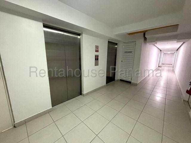 Alquiler de Apartamento en Parque Lefevre, PH Lefevre 75 27LGG2629