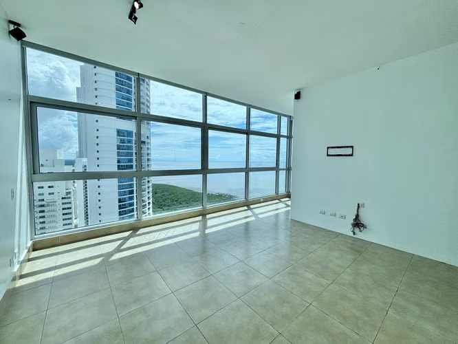 Exclusivo y Amplio Apartamento Frente al Mar en PH Ten Tower – Costa del Este