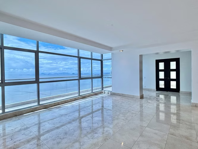 Exclusivo y Amplio Apartamento Frente al Mar en PH Ten Tower – Costa del Este