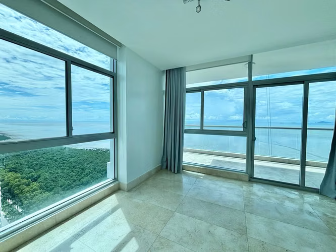 Exclusivo y Amplio Apartamento Frente al Mar en PH Ten Tower – Costa del Este