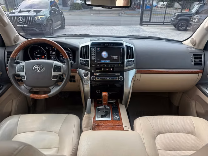 TOYOTA LAND CRUISER 2015 - Imagen 12