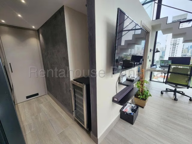 Alquiler de Apartamento en Coco del Mar, PH Dovle Cincuentenario 27LGG2592
