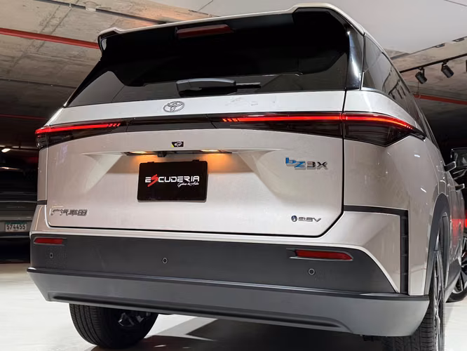 TOYOTA bZ3X 2026 - Imagen 8