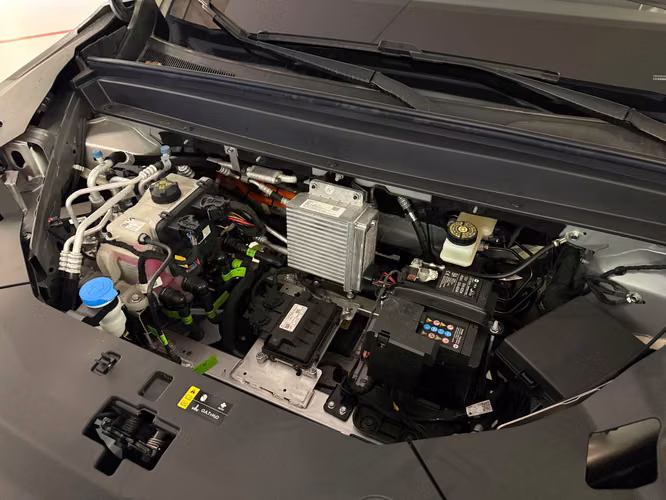 TOYOTA bZ3X 2026 - Imagen 18