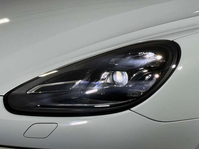PORSCHE CAYENNE S E-HYBRID 2018 - Imagen 4