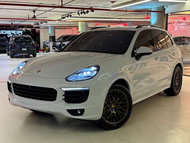 PORSCHE CAYENNE S E-HYBRID 2018 - Imagen 10