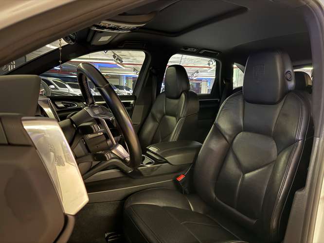 PORSCHE CAYENNE S E-HYBRID 2018 - Imagen 15