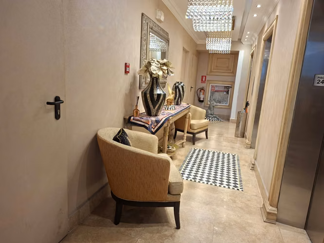 271152. Se vende increible apartamento 363m, 4 rec, 4.5 baños. Vista al mar
