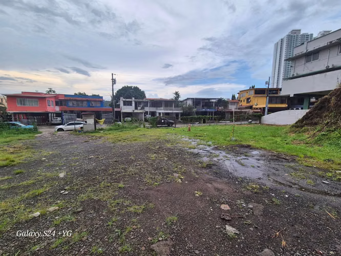 VENTA DE TERRENO EN VILLA DE LAS FUENTE 