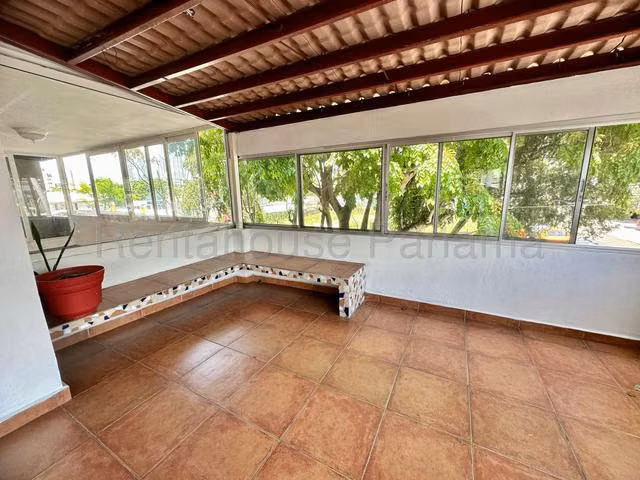 Venta de Apartamento en Obarrio, PH Irotama 26LGG3294 - Imagen 15