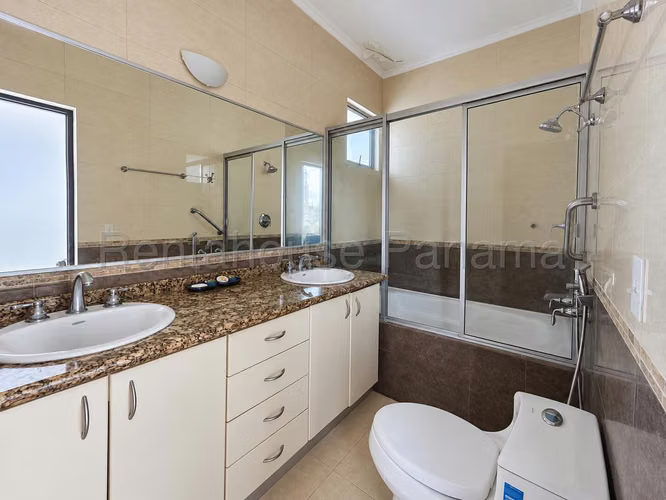 VENDO ESPECTACULAR APARTAMENTO EN BELLA VISTA 