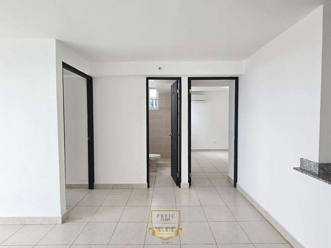 Alquiler de Apartamento en Parque Lefevre, P.H. Riverside. ER
