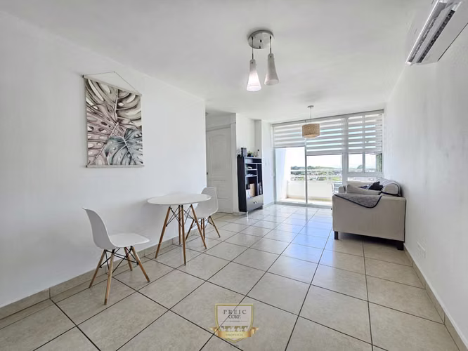Alquiler de Apartamento en Parque Lefevre, Línea Blanca. P.H. Prisma. ER