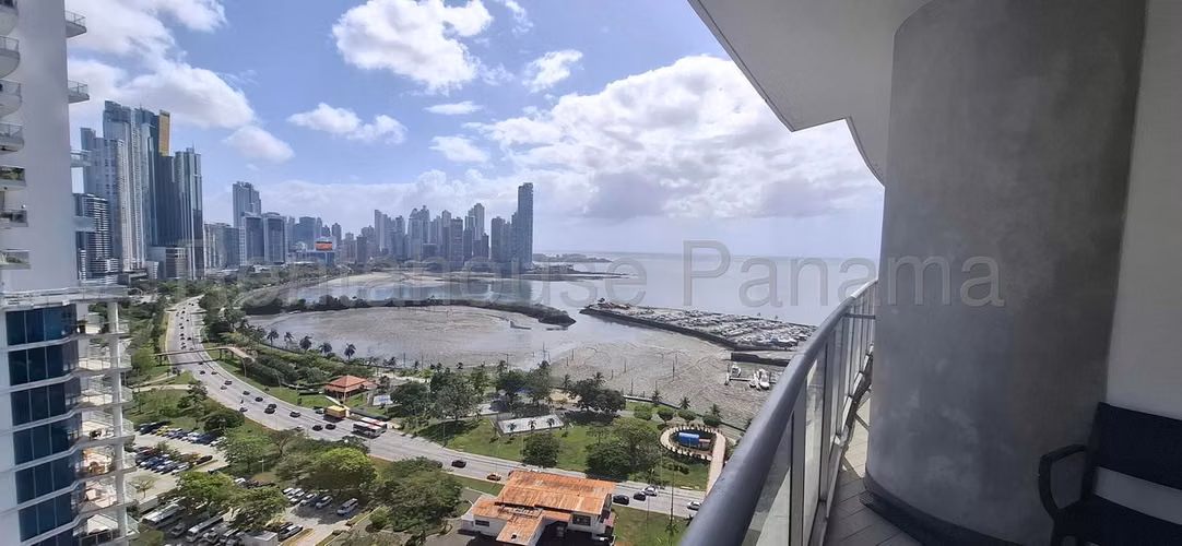 Venta Apartamento Amoblado 2 Recamaras Frente al Mar 151 m2 PH Yacht Club Avenida Balboa - ALYC 26-5857 - Imagen 5