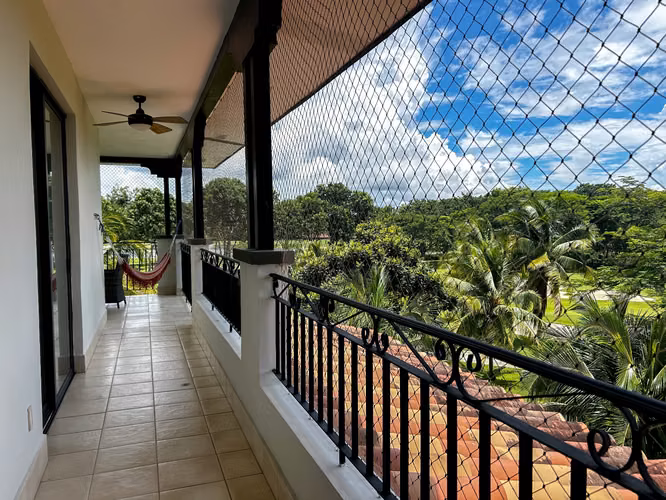 VENTA: Buenaventura | Apartamento de dos niveles con vista al golf | $745,000