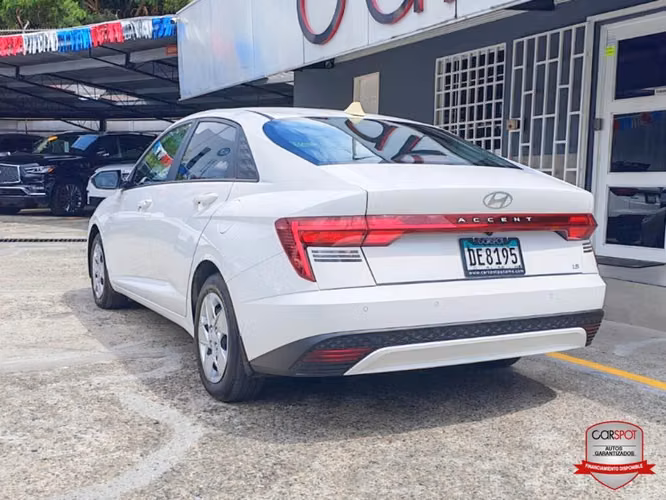 Hyundai Accent 2025 Automática DE8195