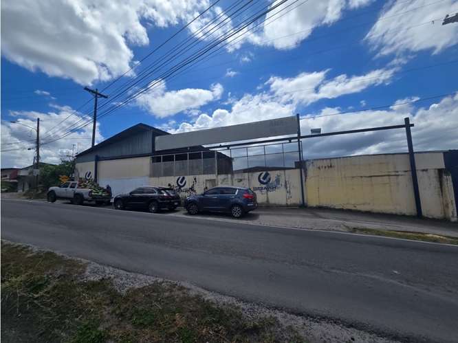 Alquilo GALERA 2900 Mts | VILLA GRECIA  | NEGOCIABLE D.D