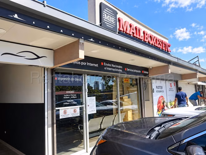 Venta de Local en Chanis Plaza Comercial 1192 Mts PD - Imagen 4