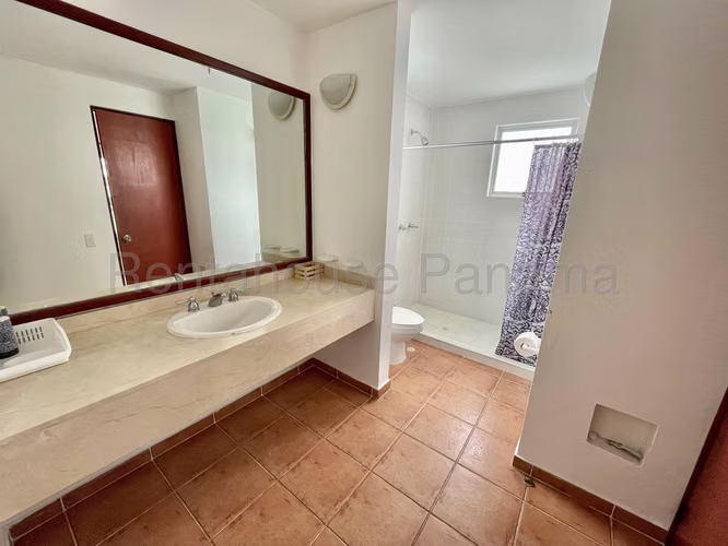 Vendo Casa de 184.85m2 en Cocle Costa blanca Vereda Las Veraneras. Golf Resort Decameron TH10