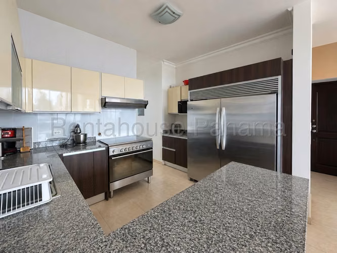 Venta de Apartamento en Bellavista Ph Marina Park EC - Imagen 5