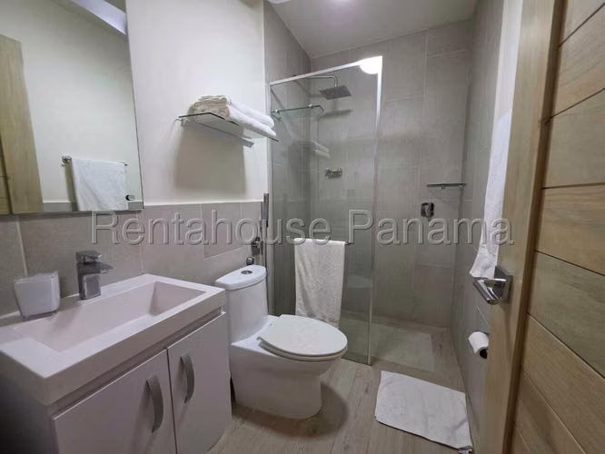 Apartamento en Venta en Punta Chame Frente al Mar 97.96 m² LR