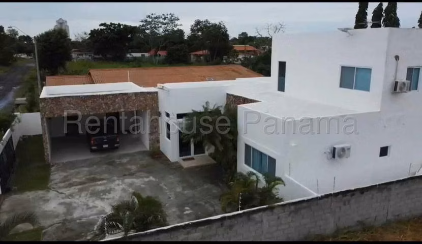 Casa en Venta en Coronado  JG