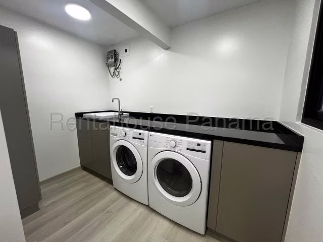 Oficina Comercial en Alquiler en Marbella JG - Imagen 9