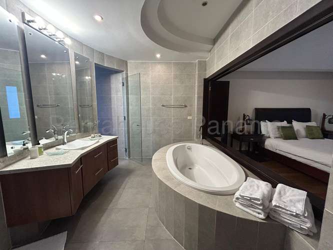 Apartamento en Alquiler ubicado Clayton 27LRL2214