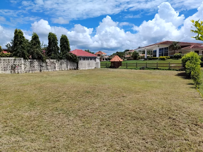 Terreno Listo para Construir en Comunidad Cerrada en Nueva Gorgona - Imagen 4