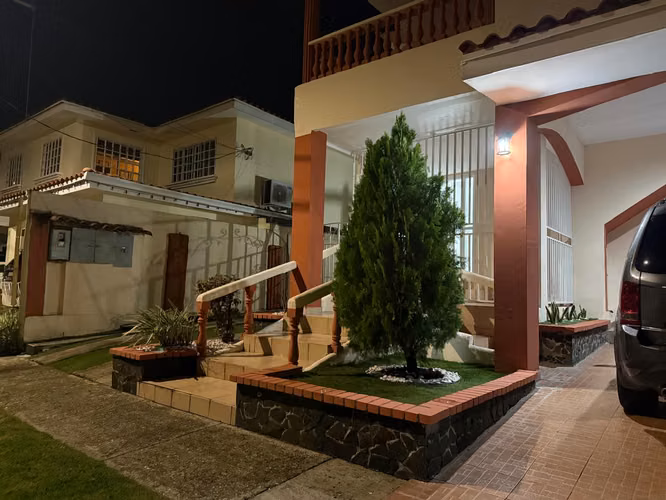 NC137 SE VENDE AMPLIA  Y ESPECTACULAR CASA EN ALTOS DE PANAMA - Imagen 18