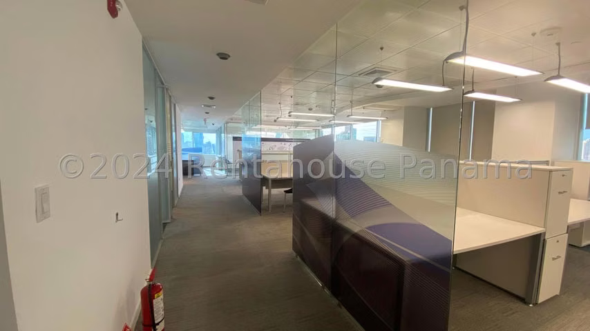 Venta oficina en Torre Las Américas, Punta Pacífica IH24-7940 - Imagen 3