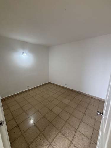 Se alquila apartamento en la via españa  - Imagen 9