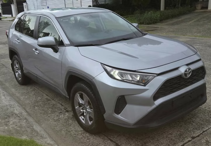 RAV4 2024 AUTOMATICO EN 24,995 al Crédito o al Contado... - Imagen 2