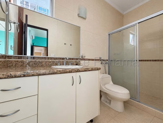 Venta de apartamento en Marina Park  Bellavista   AK