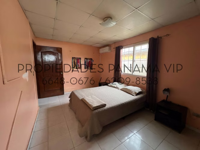 CASA para la VENTA en La Chorrera, con salida a la autopista 