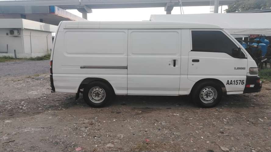 VENDO AUTO PANEL COMERCIAL PARA NEGOCIO - Imagen 4