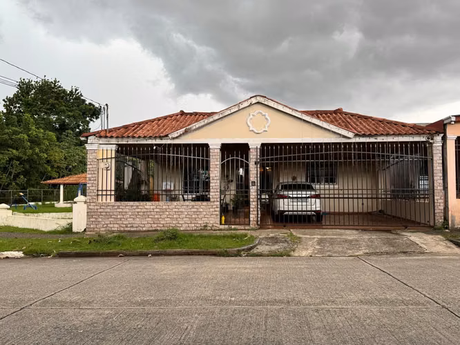  VENTA DE CASA EN CAMINO REAL III – SAN ANTONIO 
