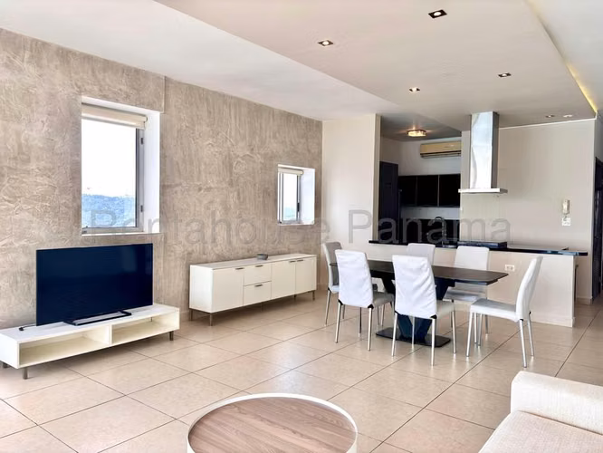 Alquiñp apartamento Avenida Balboa CR27-2651