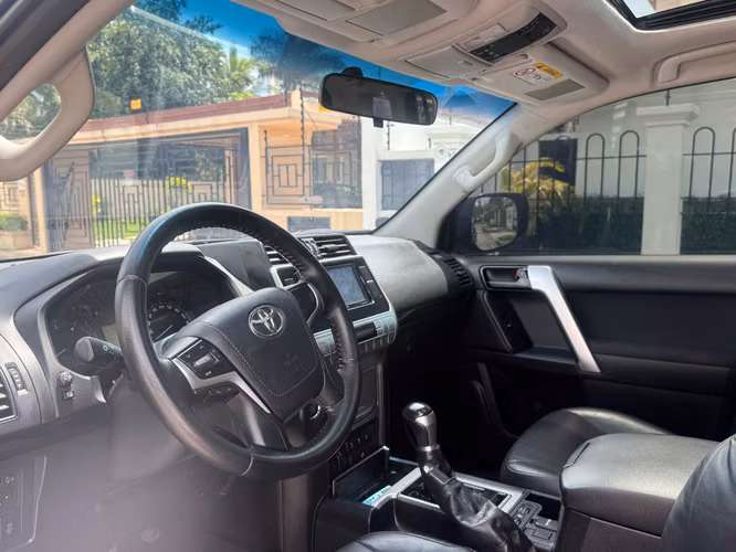 Toyota Land Cruiser Prado 2018 FULL - Imagen 8