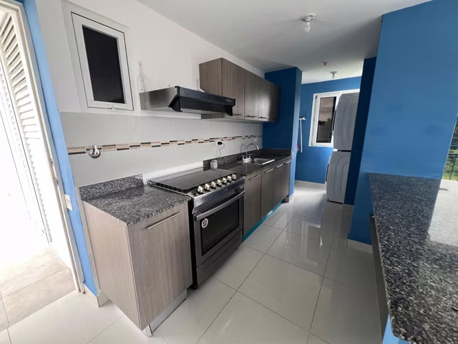 ALQUILER DE APARTAMENTO PH La Sierra – Ciudad Futuro, Arraiján CERCA de la estacion del metro
