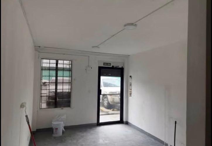 Local comercial planta baja en Plaza comercial calle 10 del Banco Nacional de Rio Abajo, bien ubicado y  fácil acceso - Imagen 3