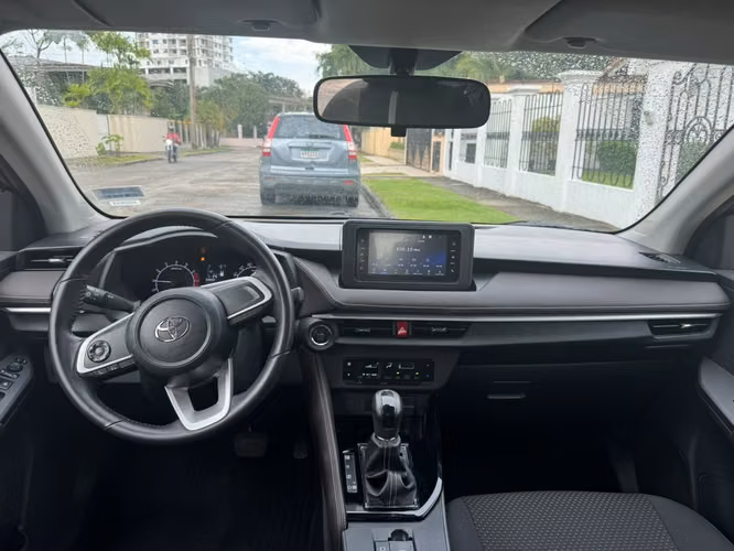 YARIS 2024 AUTOMATICO EN 16,795  al Crédito o al  Contado... - Imagen 11