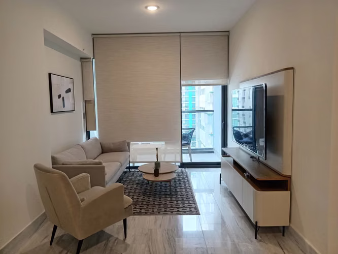 ALQUILER APARTAMENTO NUOVO ARMANI - Imagen 2