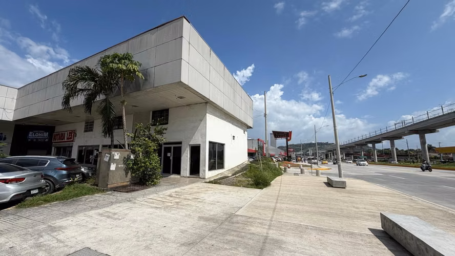 Alquilo local en Villa Zaita, junto al Fuerte y cerca al metro