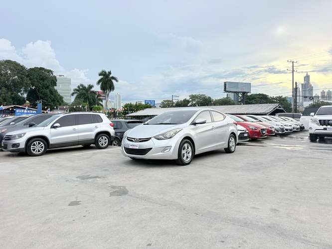 Hyundai Elantra 2014
