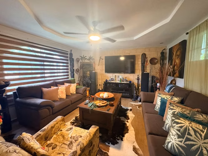 En venta hermosa vivienda en Brisas del Golf Occidente - Imagen 11