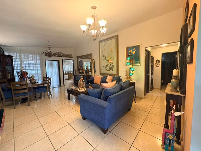 En venta hermosa vivienda en Brisas del Golf Occidente - Imagen 10