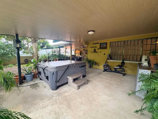 En venta hermosa vivienda en Brisas del Golf Occidente - Imagen 2