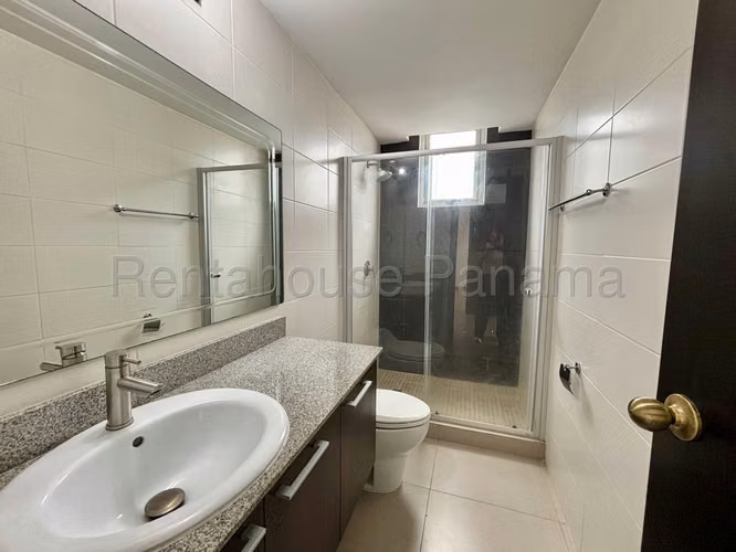 Vendo Apartamento en Altos del Golf LC25-9477 - Imagen 6