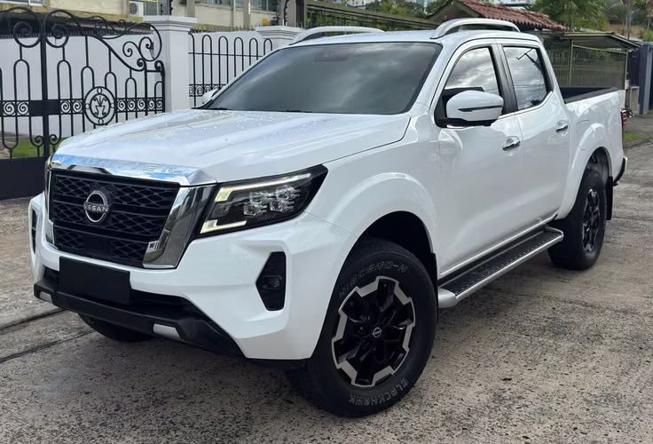 FRONTIER 2024 AUTOMATIC 4X4 EN 34,495 to credit or cash...